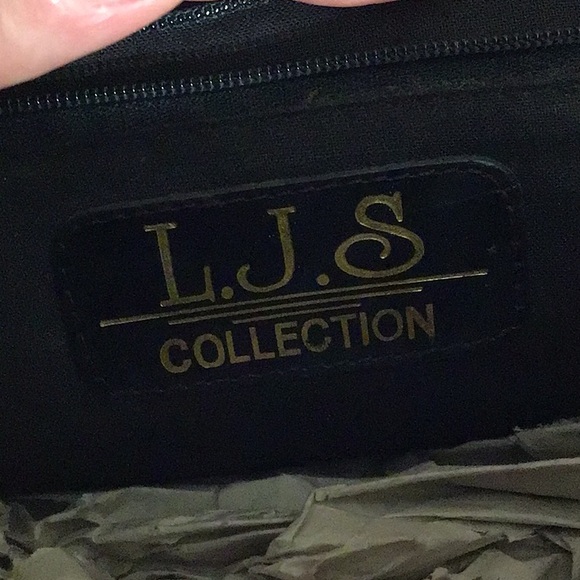 Vintage LJS collection, leather shoulder bag. This bag is in pristine condition. - Picture 3 of 12